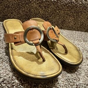 Ladies Cole Haan Nike air sandals flip flops